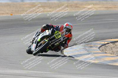 media/Feb-07-2025-CVMA Friday Practice (Fri) [[7034960ba2]]/2-Racer 2/Session 3 (Turn 8)/